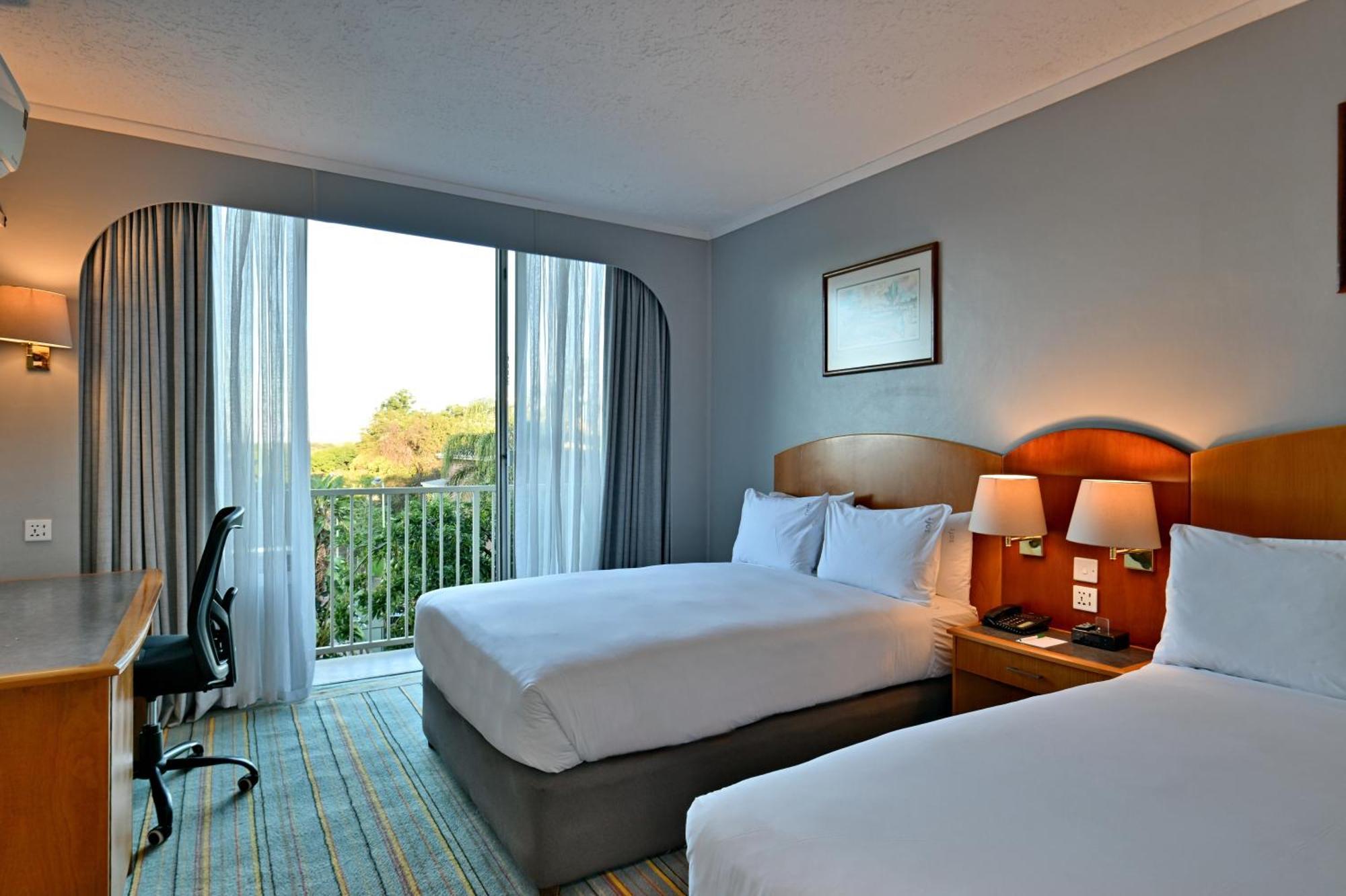 Holiday Inn - Bulawayo By Ihg Buitenkant foto