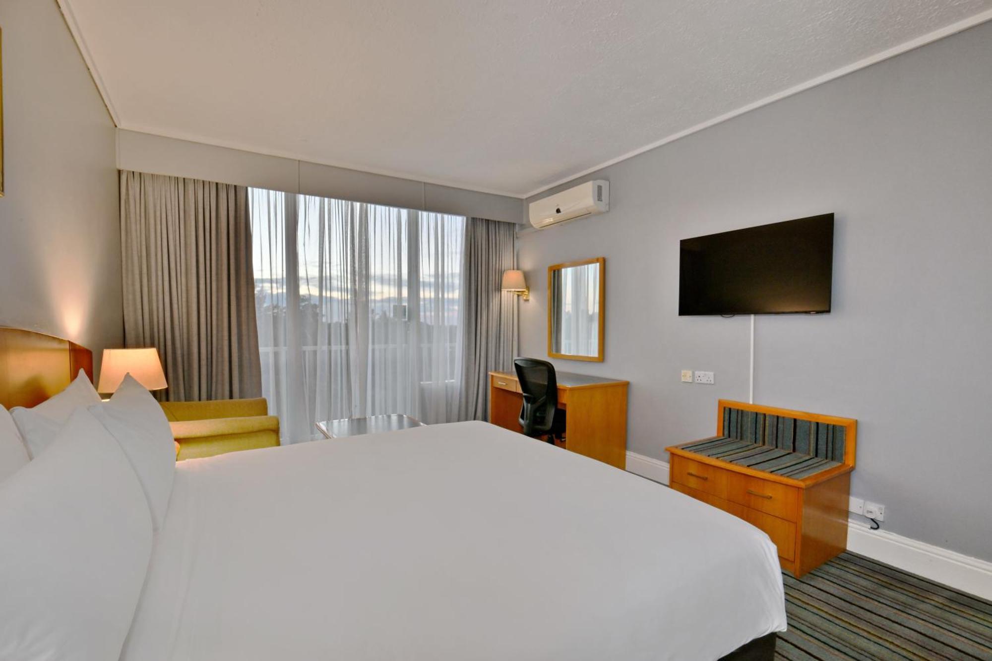Holiday Inn - Bulawayo By Ihg Buitenkant foto